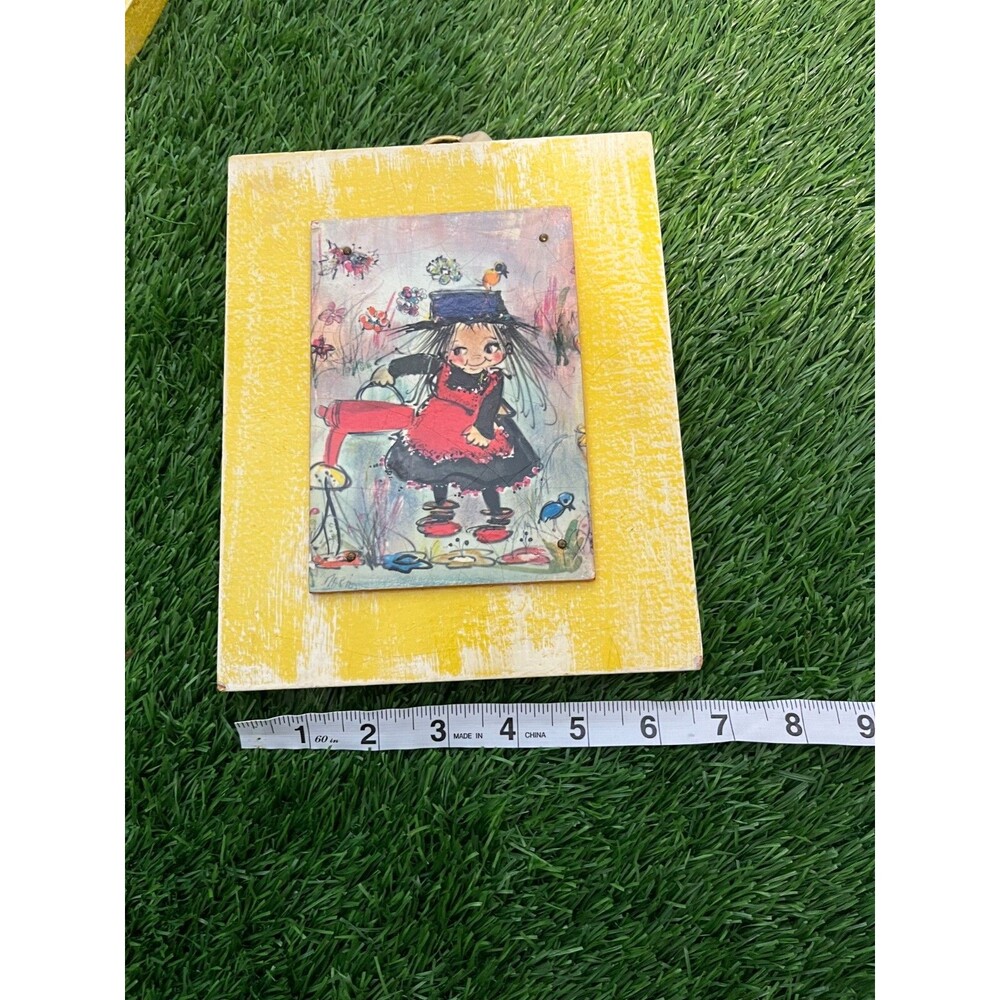 Vintage Art - Lot Girl in Garden Handcrafted by Jem Company, Atlanta, Georgia - Picture 10 of 12
